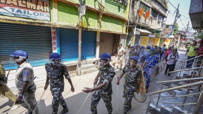 हुगली में स्थिति काबू में, कई क्षेत्रों में अभी भी कर्फ्यू के आदेश