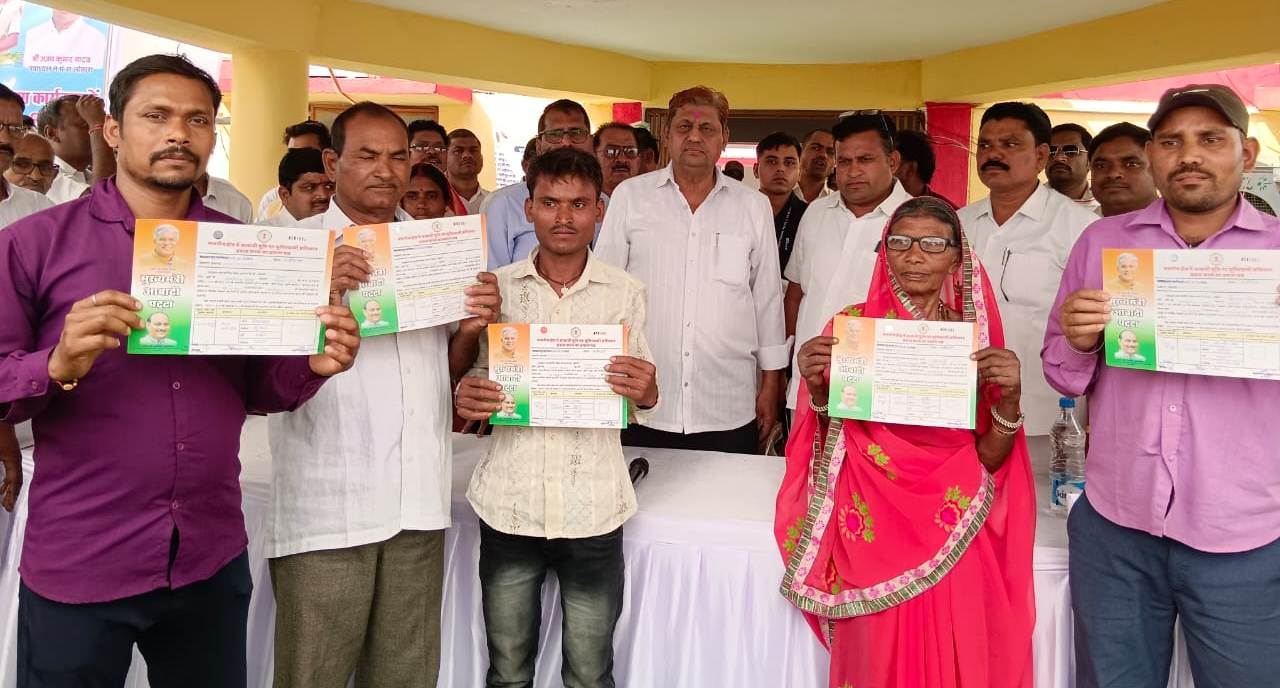 कैबिनेट मंत्री श्री मोहम्मद अकबर ने सहसपुर लोहारा नगर पंचायत को 32 लाख 96 हजार रूपए से स्वीकृत विकास मूलक कार्यो की सौगत दी