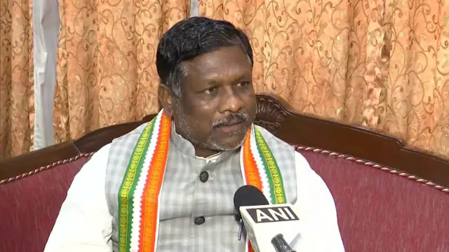 विधायक ने बैंक के कैशियर और चपरासी को जड़ा थप्पड़
