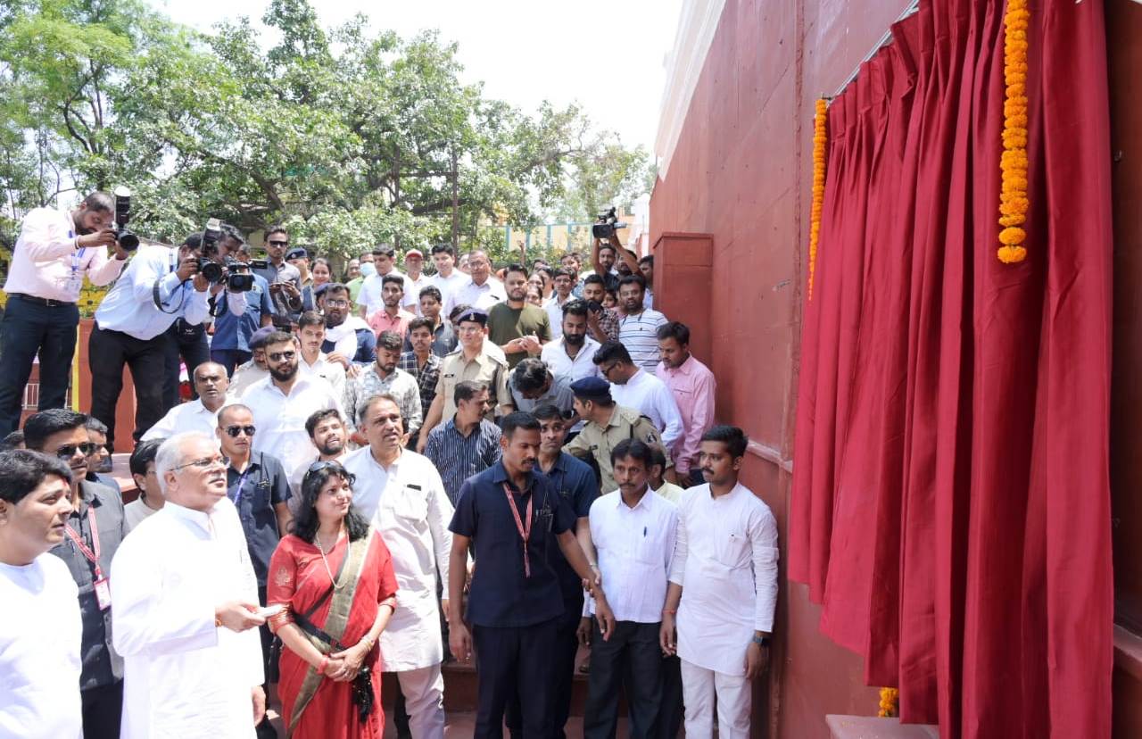 भेंट-मुलाकात रायपुर दक्षिण विधानसभा : मुख्यमंत्री ने किया 84 करोड़ 41 लाख रूपये के अधिक के विकास कार्यों का लोकार्पण-शिलान्यास