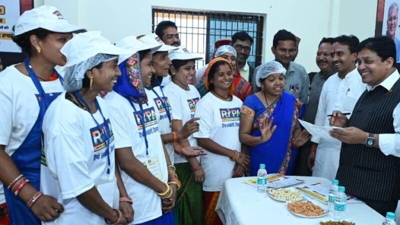 रीपा से लोगों को गांवों में ही मिल रहा रोजगार: मंत्री डॉ. शिवकुमार डहरिया