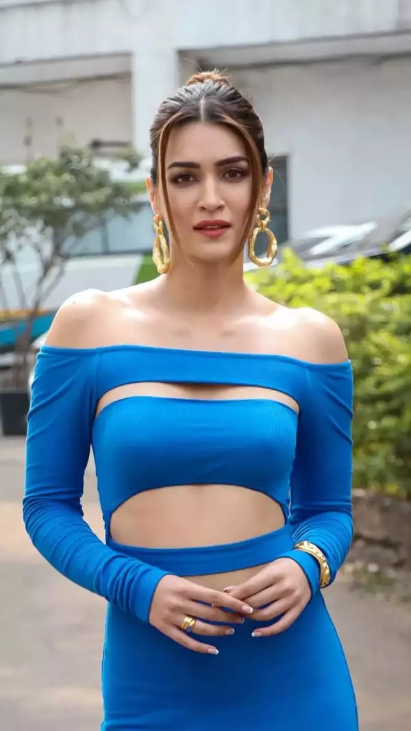 अब प्रोड्यूसर बनेंगी कृति, काजोल संग मचाएंगी धमाल