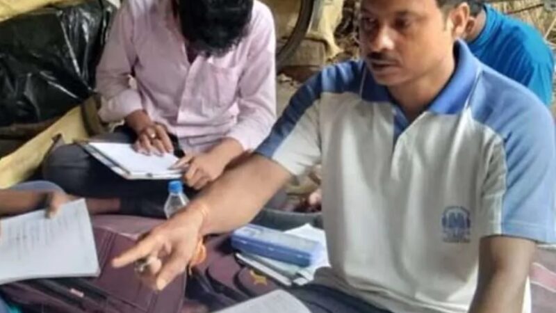 देश के सबसे गरीब विधायक निर्मल धारा, जिनके पास मात्र 1700 रुपए