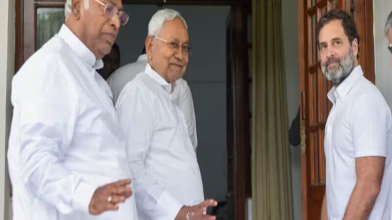 खड़गे बनेंगे इंडिया गठबंधन के संयोजक, मुंबई में होगा ऐलान!