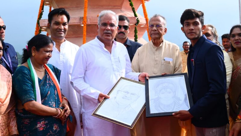 मुख्यमंत्री श्री भूपेश बघेल का स्केच