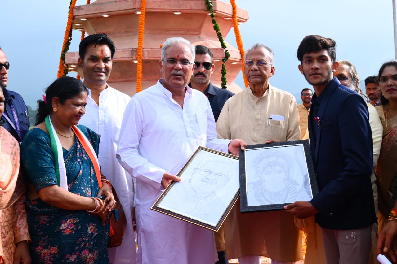 मुख्यमंत्री श्री भूपेश बघेल का स्केच