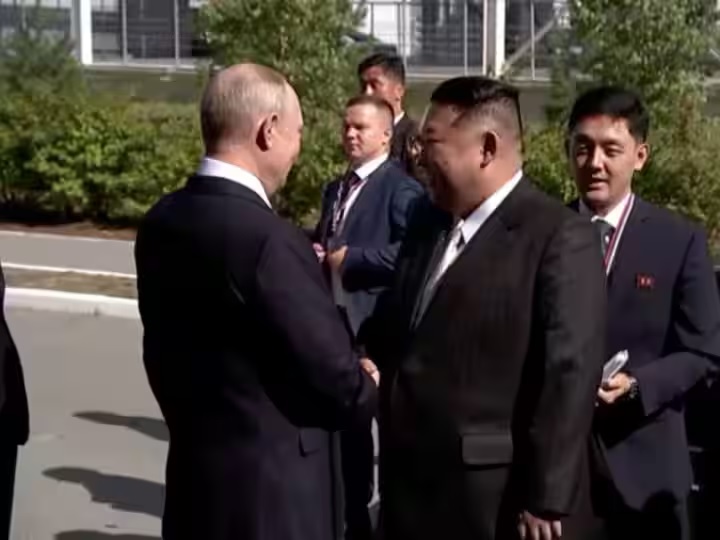 पुतिन, किम जोंग ने आपस में भेंट की बंदूकें