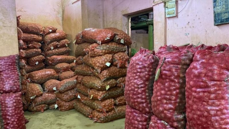 प्याज की कीमतों में लगी आग, दिल्ली में 75 पार, देशभर में इजाफा