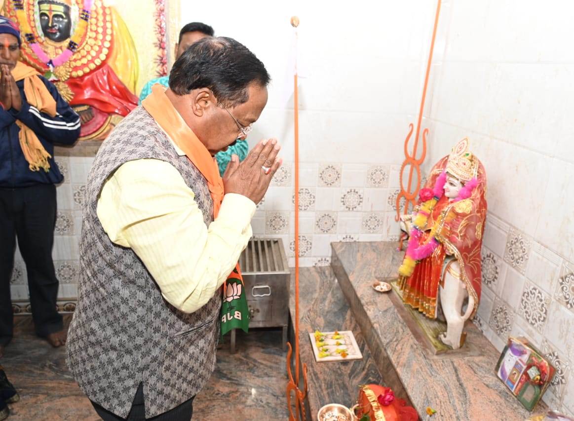 हमारे दिनचर्या में शामिल होना चाहिए साफ-सफाई: मंत्री श्री रामविचार नेताम