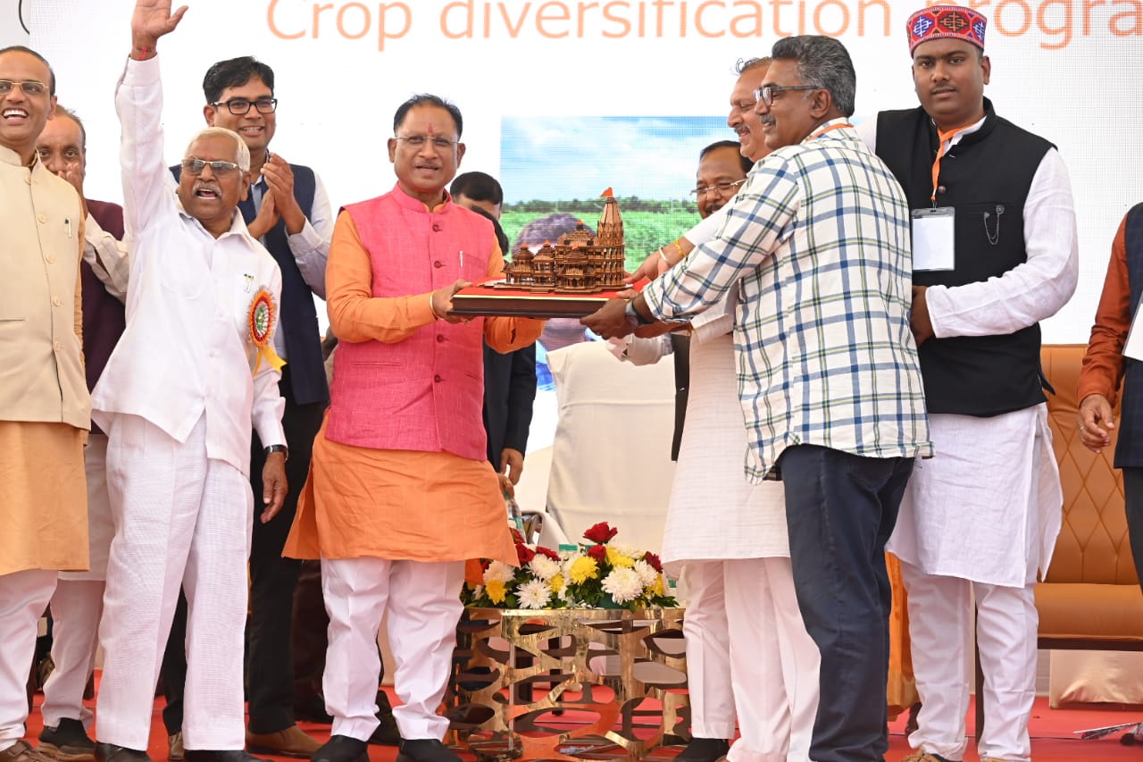 किसानों की प्रगति के लिए हर संभव प्रयास करेगी हमारी सरकार: मुख्यमंत्री श्री विष्णु देव साय