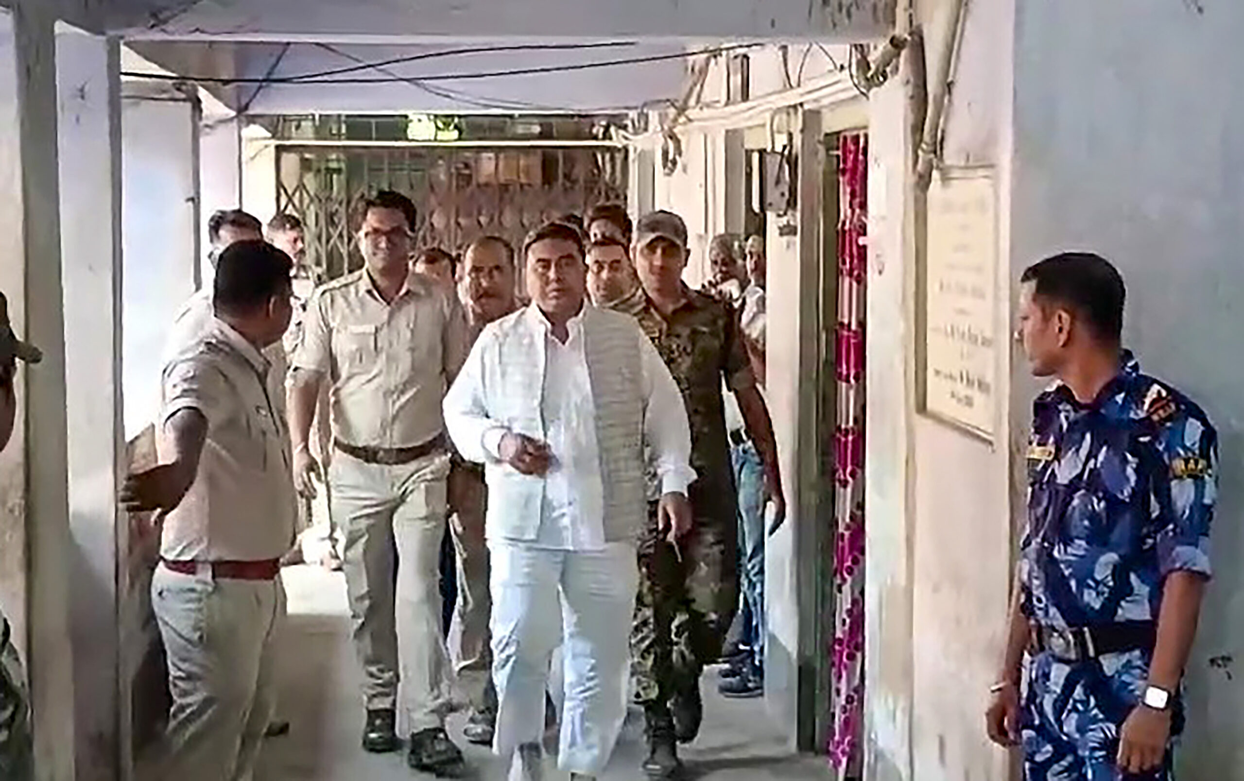 आखिरकार शाहजहां गिरफ्तार, कुबूला जुर्म, टीएमसी ने पार्टी से निकाला