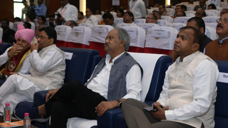 विकसित भारत 2047 का लक्ष्य प्राप्त होगा बेहतर उच्च शिक्षा से : श्री बृजमोहन अग्रवाल