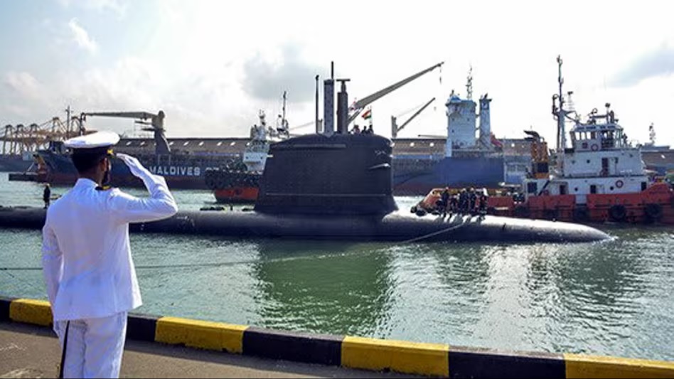 भारतीय नौसेना के दबाव में वापस गया चीनी जासूसी जहाज