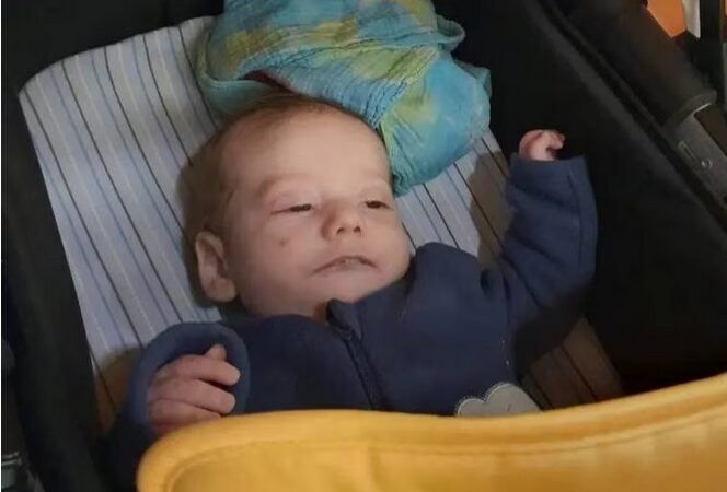 मां ने मोबाइल फ्लैश से लगाया कैंसर का पता