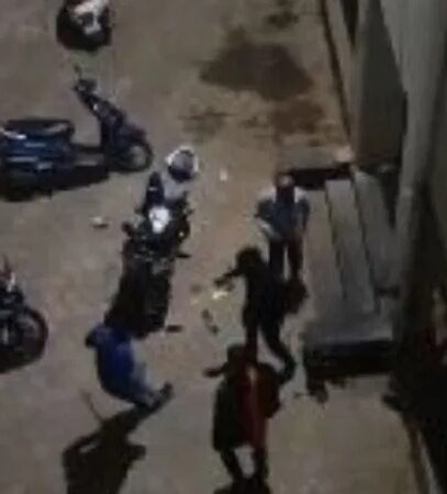 गुजरात यूनिवर्सिटी में नमाज पर बवाल, विदेशी छात्रों की पिटाई