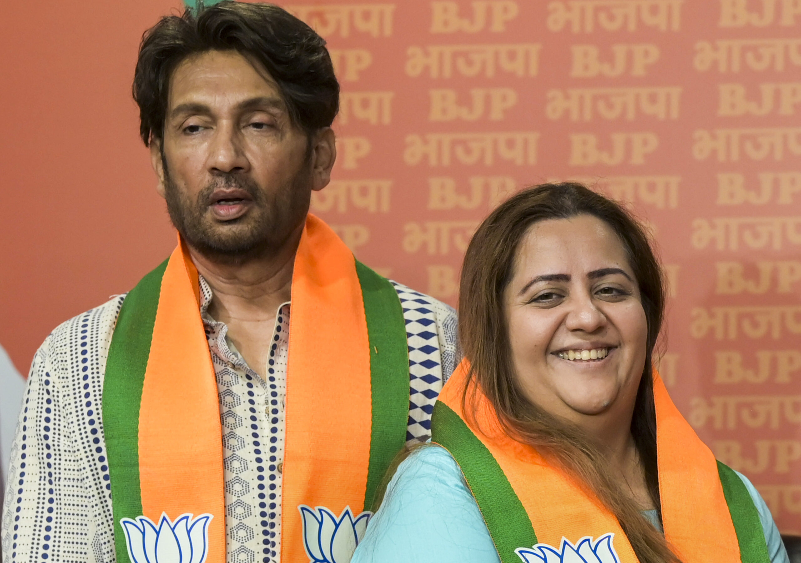 पूर्व कांग्रेस प्रवक्ता राधिका ने थामा भाजपा का दामन