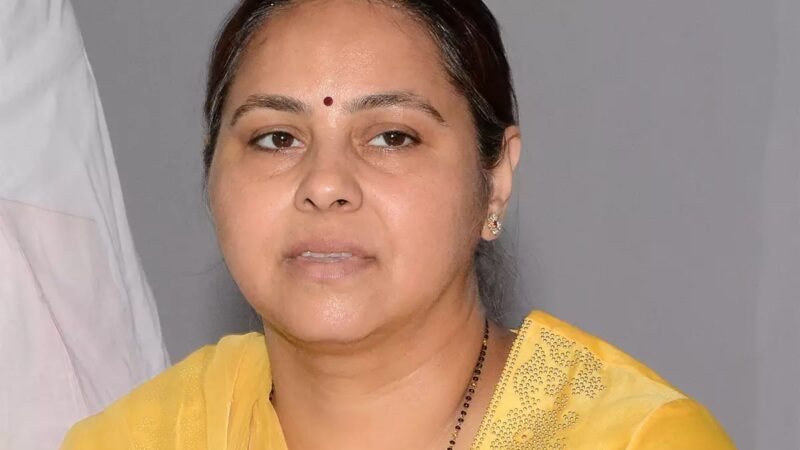 ‘अग्निवीर 4 साल में रिटायर, 75 साल के बूढ़े को चाहिए तीसरा मौका’